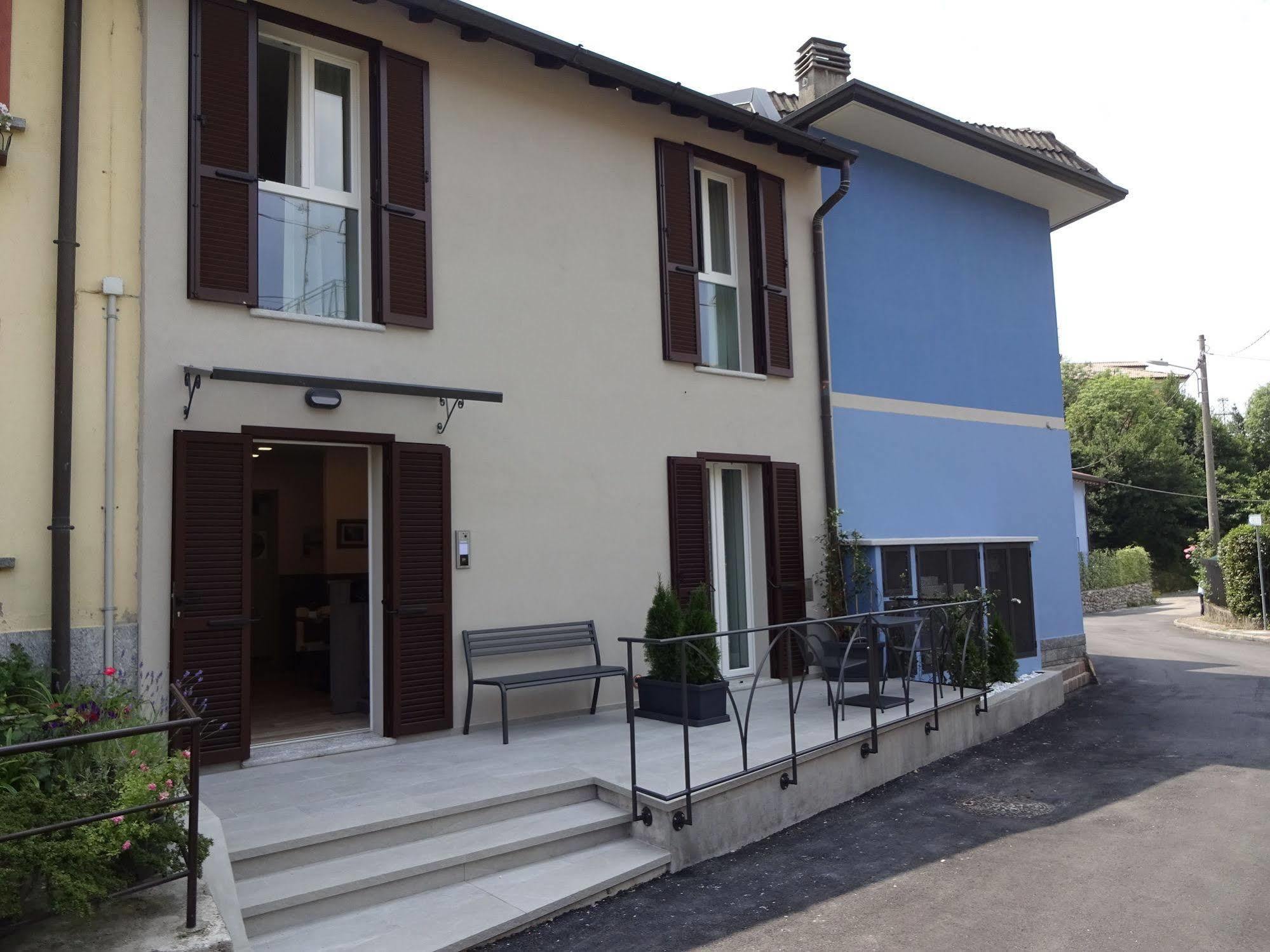 Italianway - Affittacamere Brenna San Fermo della Battaglia ภายนอก รูปภาพ